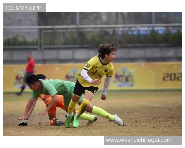 模仿足球明星的经典动作挑战赛让你成为场上焦点