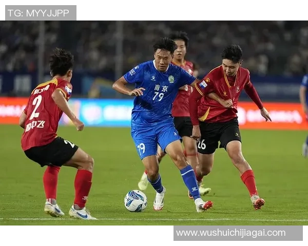 南京足球队在冠军赛中的节奏掌控与战术分析全景回顾 南京足球队在冠军赛中的节奏掌控与战术分析全景回顾